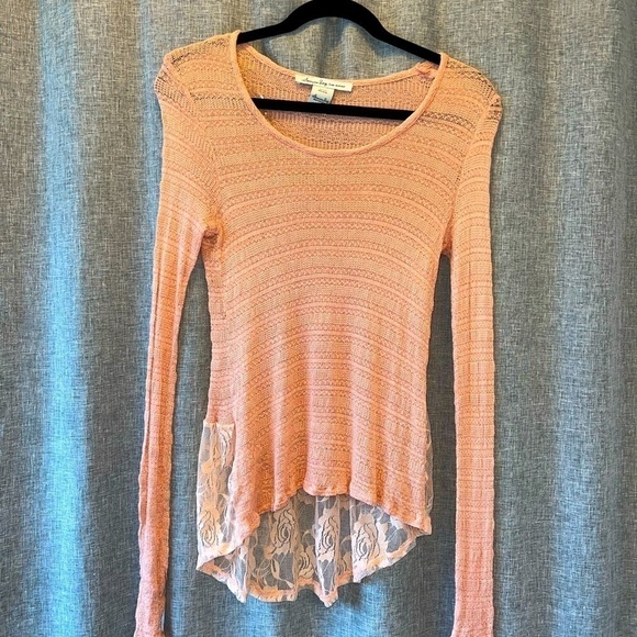 American Rag Peach Lace Hem Sweater - Size Medium - Picture 1 of 5